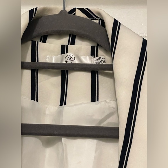 MISSGUIDED Brand Women’s Blazer - Picture 2 of 2